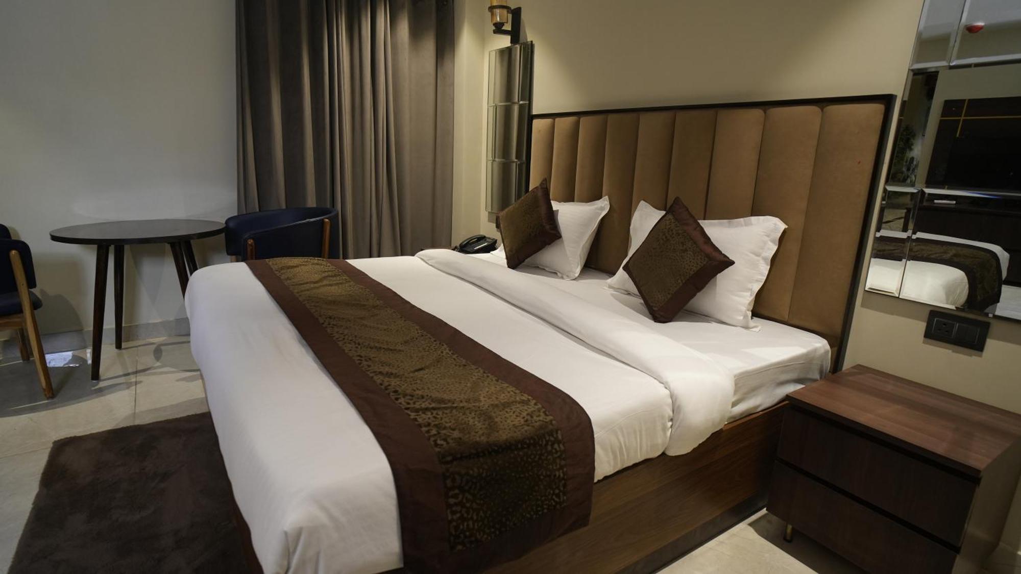 Hotel Lords Valley Rishikesh Ngoại thất bức ảnh