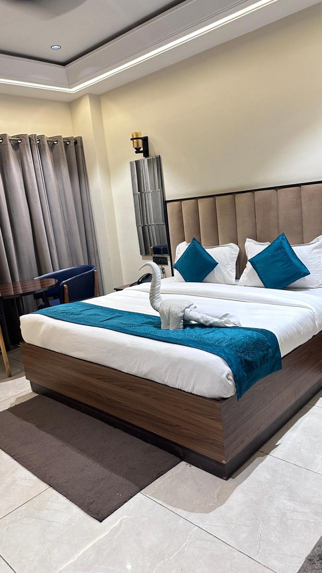 Hotel Lords Valley Rishikesh Ngoại thất bức ảnh