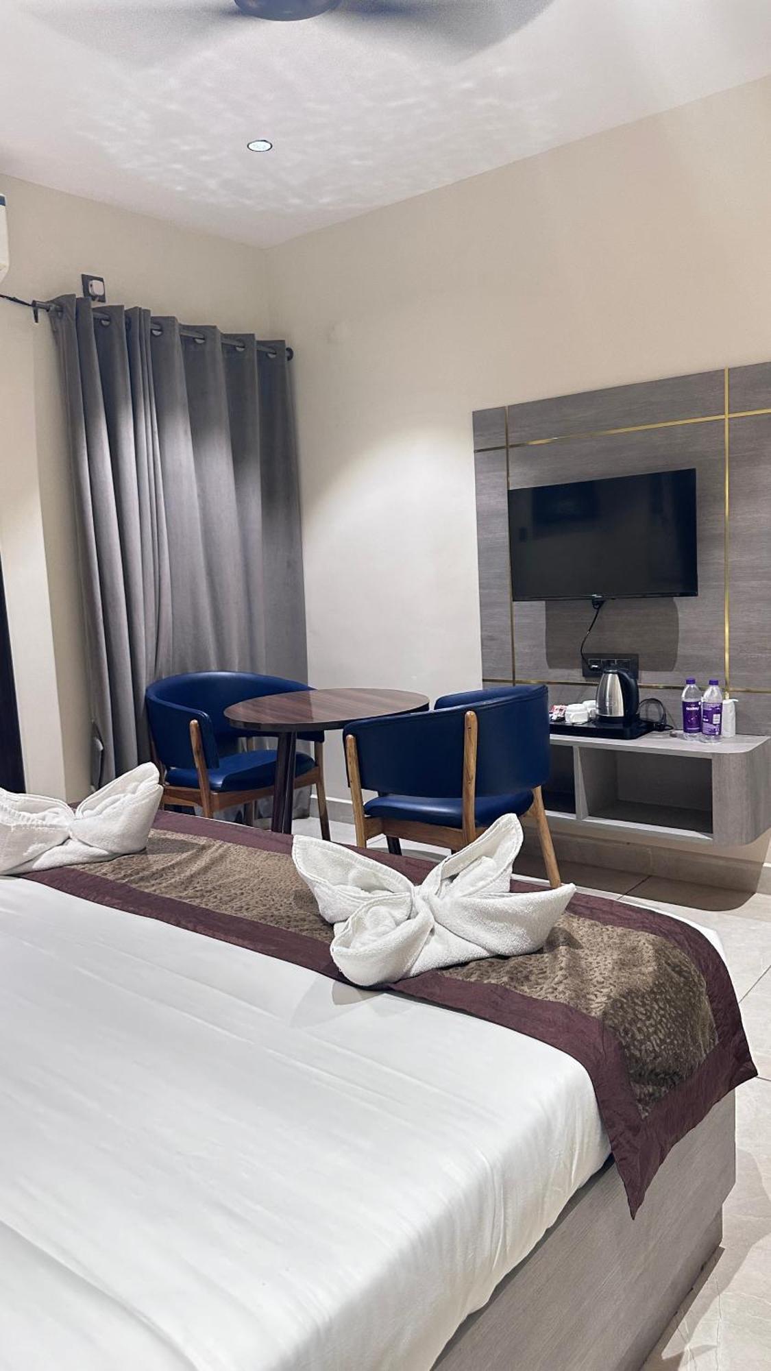 Hotel Lords Valley Rishikesh Ngoại thất bức ảnh